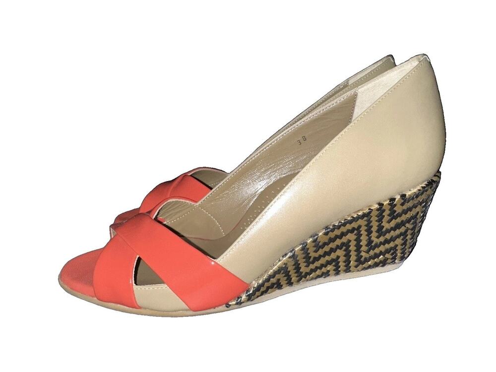 NWOT Anyi Lu US 7.5 Coral Beige Patent Leather Woven Straw Wedge Peep Toe Shoes